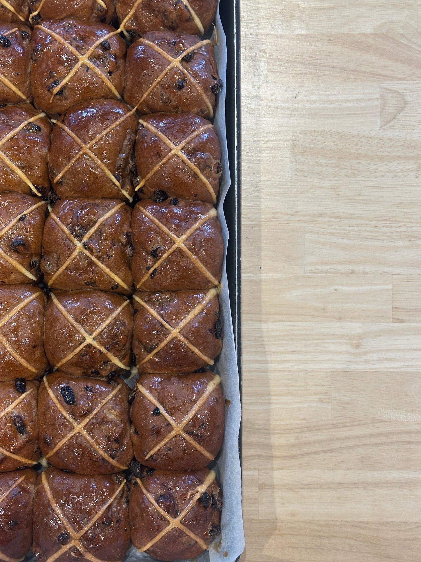 Traditional Hot Cross Buns- 6 pack