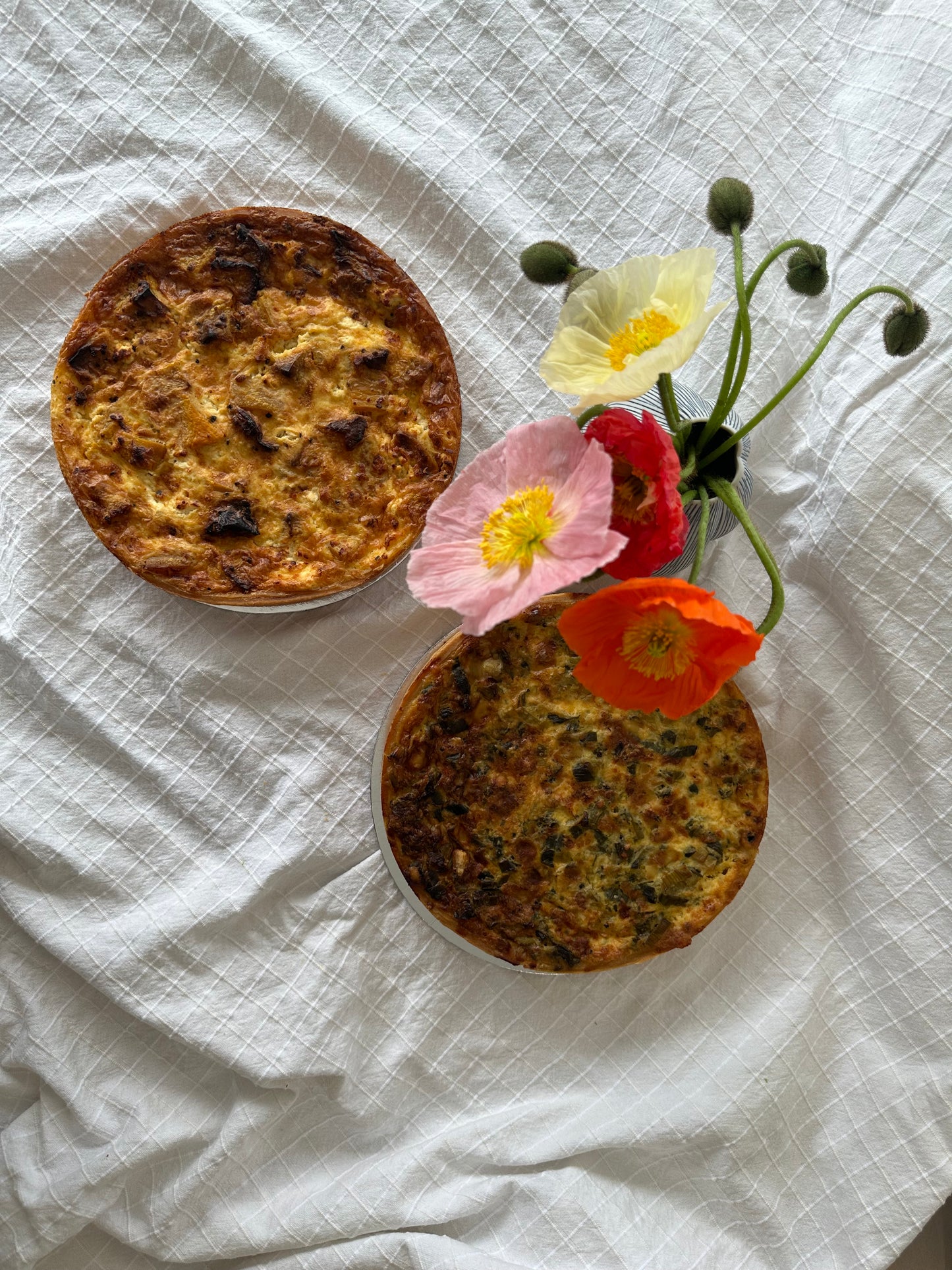Caramelized Onion And Brie Cheese Quiche