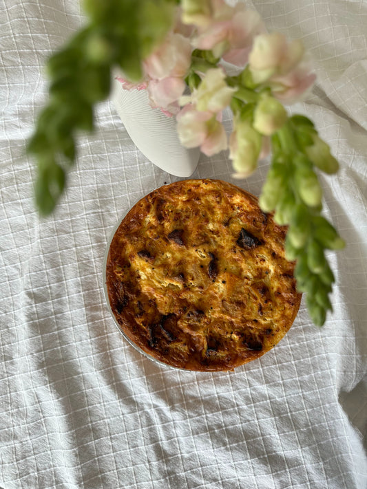 Family size tomato & parmesan quiche